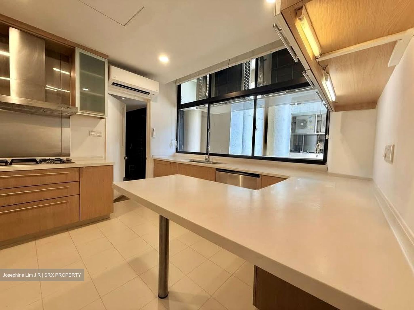 The Colonnade (D10), Condominium #553309091